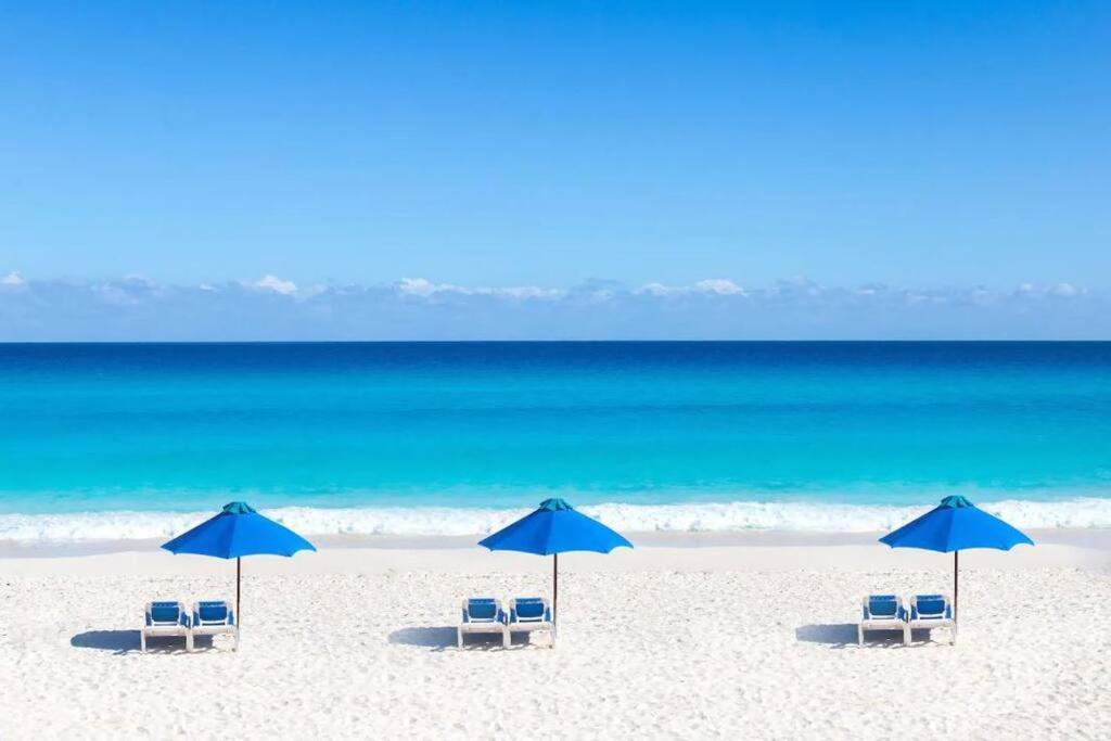 Villas Marlin By Andiani Travel Cancún Exteriör bild