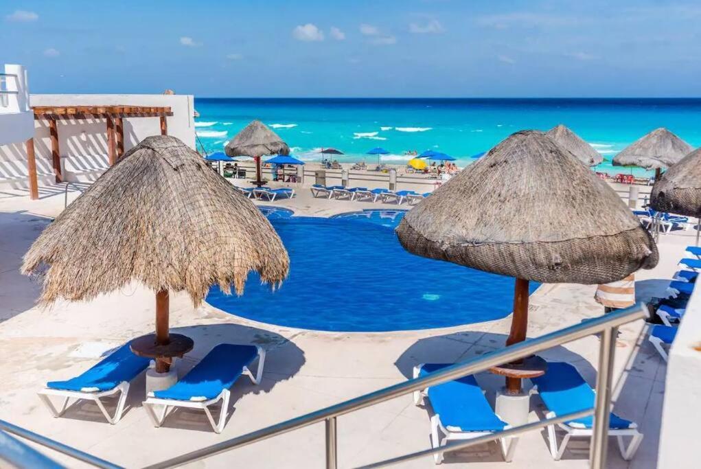 Villas Marlin By Andiani Travel Cancún Exteriör bild